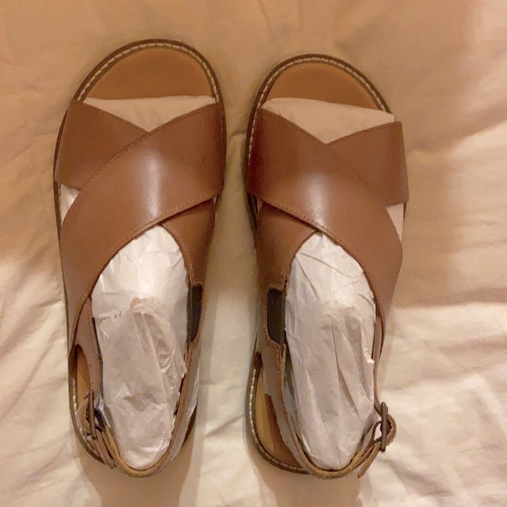 KEEN Lana Cross Strap Sandals